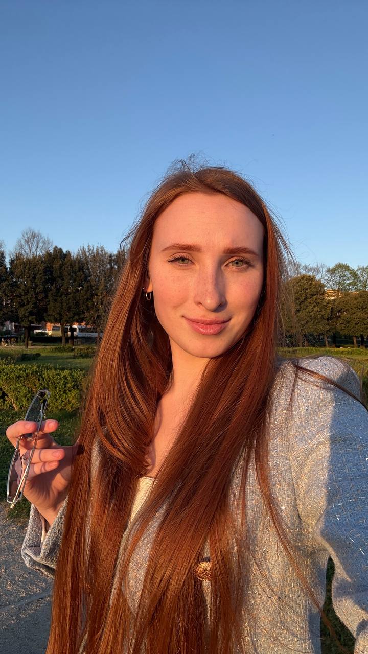 Sophie Maddox - Prompt Architecture Specialist